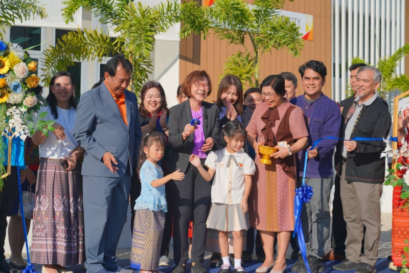  คณะวิศวกรรมศาสตร์ ร่วมเป็นเกียรติในพิธีทำบุญตักบาตรเทศกาลวันขึ้นปีใหม่ และทำบุญอาคารเรียนใหม่ของโรงเรียนอนุบาลและประถมสาธิต มหาวิทยาลัยนเรศวร 