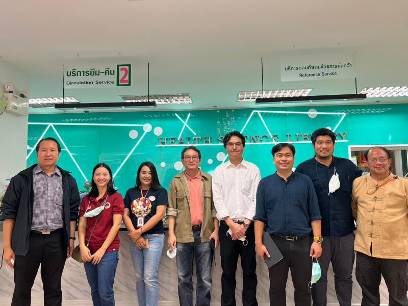 ผู้บริหารคณะวิศวกรรมศาสตร์  เข้าเยี่ยมชม ห้องสมุดสาขาวิทยาศาสตร์สุขภาพ