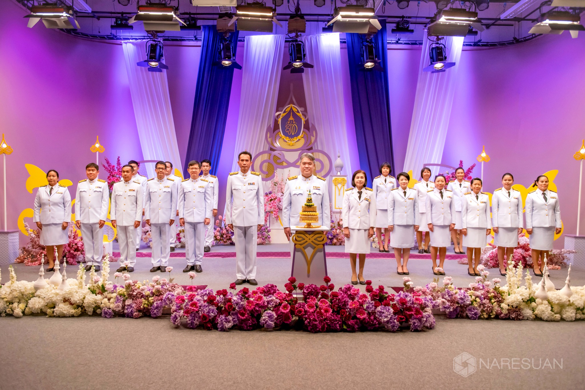 ผู้ช่วยศาสตราจารย์ ดร.ภาณุ พุทธวงศ์ รองอธิการบดีฝ่ายบริหาร พร้อมด้วยคณะผู้บริหาร และบุคลากรมหาวิทยาลัยนเรศวร โดยดร.ปองพันธ์  โอทกานนท์  รองคณบดีฝ่ายวิชาการ  เป็นผู้แทนคณะวิศวกรรมศาสตร์ ร่วมบันทึกเทปถวายพระพรชัยมงคล สมเด็จพระนางเจ้าสุทิดา พัชรสุธาพิมลลักษณ พระบรมราชินี เนื่องในโอกาส มหามงคลเฉลิมพระชนมพรรษา ณ ห้องแสดง สถานีวิทยุโทรทัศน์แห่งประเทศไทยจังหวัดพิษณุโลก (NBT)