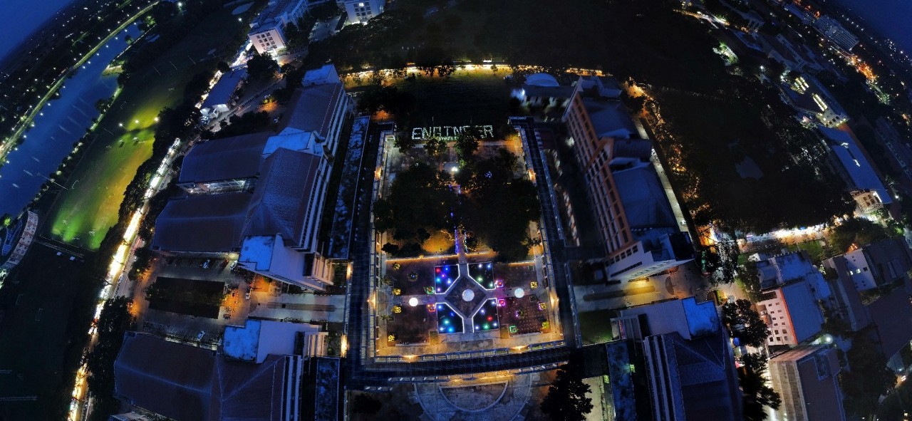 ภาพบรรยากาศงาน 30 ปี คณะวิศวกรรมศาสตร์ (ช่วงกลางคืน)