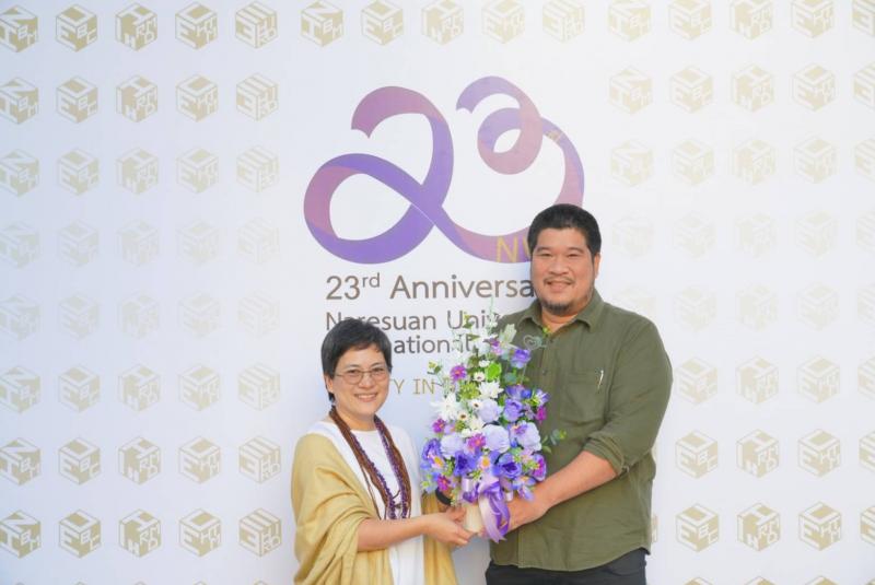 คณะวิศวกรรมศาสตร์ โดยผู้ช่วยศาสตราจารย์ ดร.กรกฎ  นุสิทธิ์ รองคณบดีฝ่ายบริหาร ร่วมเป็นเกียรติและแสดงความยินดีในวันสถาปนาวิทยาลัยนานาชาติ ครบรอบ 23 ปี 