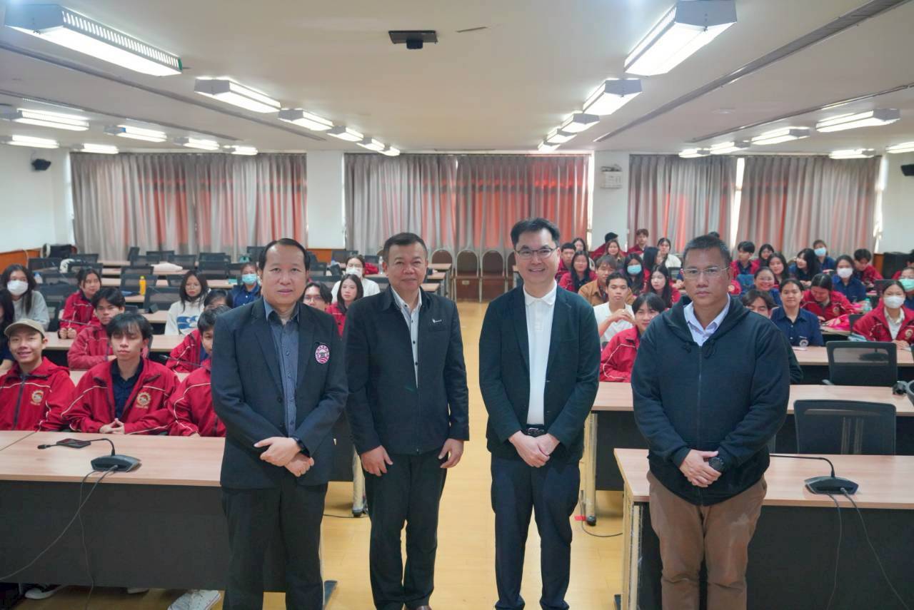 งานกิจการนิสิตและศิษย์เก่าสัมพันธ์ คณะวิศวกรรมศาสตร์จัดกิจกรรมแนะนำธุรกิจกลุ่มไทยออยล์ และรับสมัครงาน คณะวิศวกรรมศาสตร์ มหาวิทยาลัยนเรศวร  โดย คณบดีคณะวิศวกรรมศาสตร์ ผู้ช่วยศาสตราจารย์ ดร.กำพล ทรัพย์สมบูรณ์ ให้เกียรติมาเป็นประธานกล่าวเปิดโครงการดังกล่าว  ณ ห้อง EN 617 อาคารเรียนรวม คณะวิศวกรรมศาสตร์ มหาวิทยาลัยนเรศวร