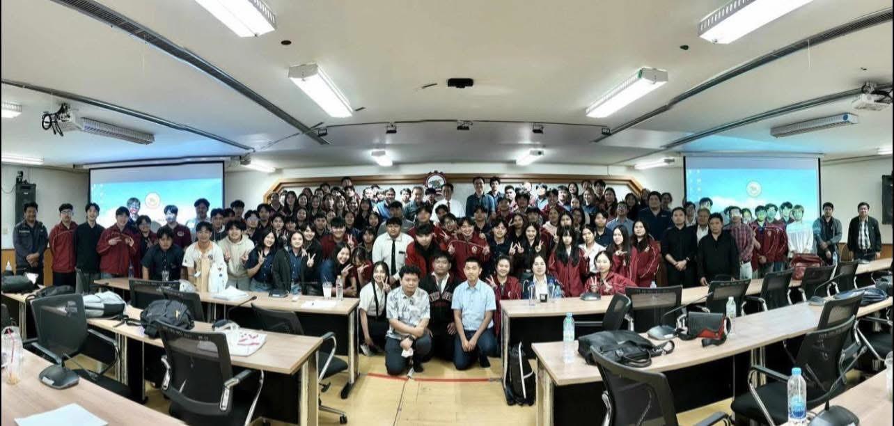 ภาควิชาวิศวกรรมโยธา คณะวิศวกรรมศาสตร์ มหาวิทยาลัยนเรศวร ได้จัดโครงการบรรยายพิเศษทางวิชาการ และประสบการณ์งานด้านวิศวกรรม ประจำปีงบประมาณ 2569 หัวข้อ Engineering Meta – Course การเรียนรู้วิศวกรรมเชิงบูรณาการ และการเรียนรู้ตลอดชีพ