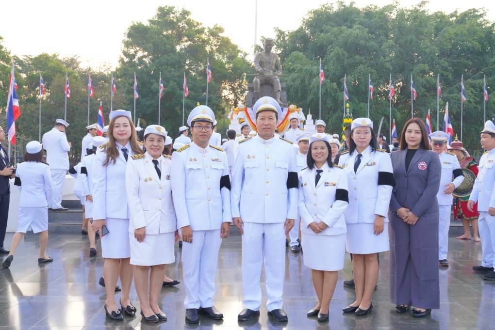  คณะวิศวกรรมศาสตร์ นำโดย อาจารย์ภัคพงศ์ หอมเนียม รองคณบดีฝ่ายกิจการนิสิต พร้อมด้วยหัวหน้างาน และบุคลากรคณะวิศวกรรมศาสตร์ ร่วมกิจกรรมวันยุทธหัตถีสมเด็จพระนเรศวรมหาราช