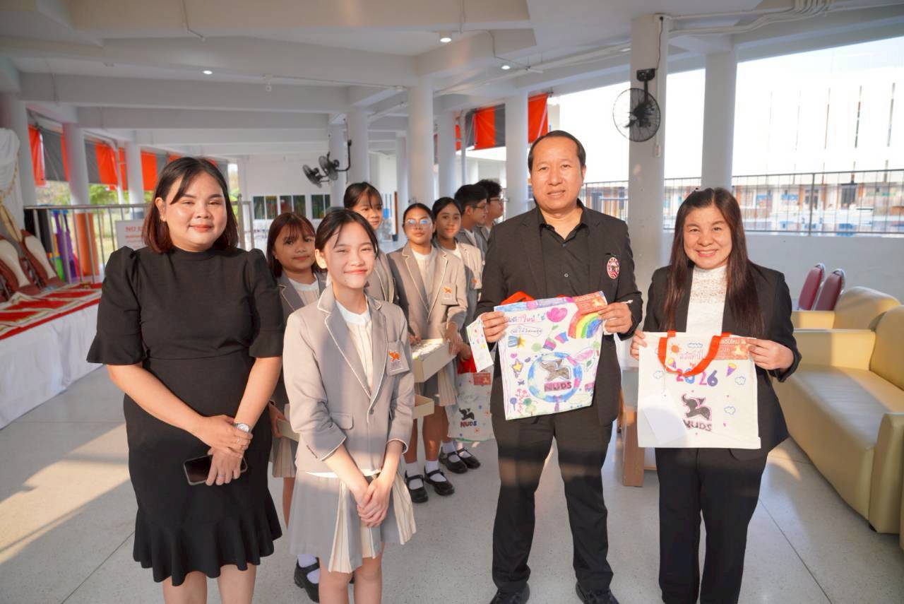 คณะวิศวกรรมศาสตร์  โดย อาจารย์ภัคพงศ์ หอมเนียม รองคณบดีฝ่ายกิจการนิสิต พร้อมนางสาวเพ็ญนภาผ่อง อินยงค์  หัวหน้างานธุรการ  เข้าร่วมงานโครงการทำบุญ ตักบาตร เนื่องในโอกาสวันขึ้นปีใหม่ พ.ศ. 2569