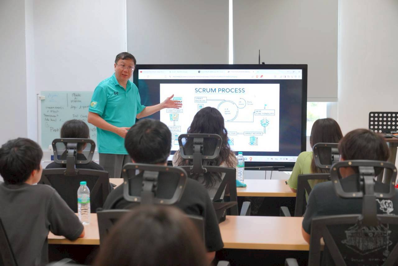 โครงการแลกเปลี่ยนทางวิชาการและวัฒนธรรม โดยมีการจัดกิจกรรม The Short-Term Student Exchange Program ในระหว่างวันที่ 31 สิงหาคม 2568 - 13 กันยายน 2568 โดยคณะวิศวกรรมศาสตร์ได้เชิญนักศึกษาจากมหาวิทยาลัยชินชู (Shinshu University) ประเทศญี่ปุ่น เข้าร่วมกิจกรรมดังกล่าว