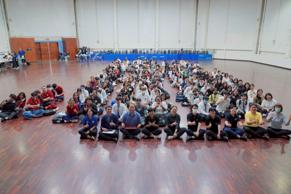 งานกิจการนิสิตและศิษย์เก่าสัมพันธ์ คณะวิศวกรรมศาสตร์ ได้ดำเนินการจัดโครงการอบรมปฐมพยาบาลเบื้องต้นแก่นิสิต 