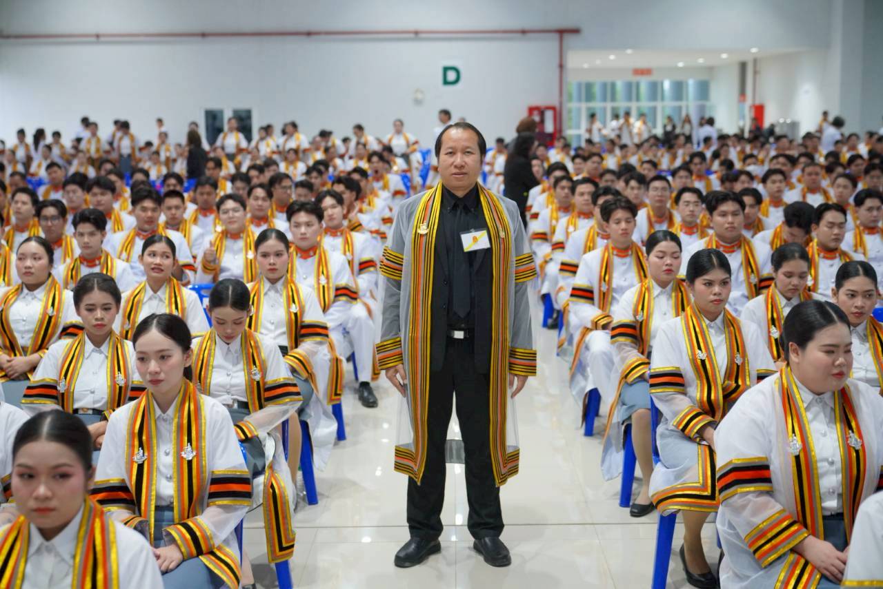 บรรยากาศในพิธีพระราชทานปริญญาบัตรของบัณฑิตคณะวิศวกรรมศาสตร์ มหาวิทยาลัยนเรศวร ประจำปีการศึกษา 2567 เมื่อวันที่ 25 กุมภาพันธ์ 2569 ที่ผ่านมา 