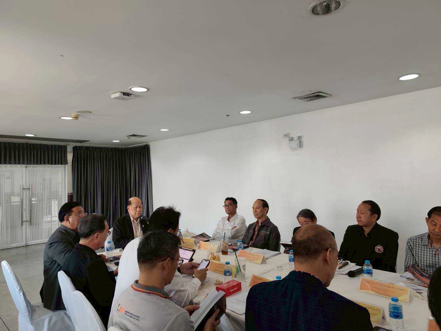 อาจารย์ภัคพงศ์ หอมเนียม รองคณบดีฝ่ายกิจการนิสิต คณะวิศวกรรมศาสตร์ มหาวิทยาลัยนเรศวร ได้เข้าร่วมการประชุมกองบรรณาธิการในการประชุมวิชาการเทคโนโลยีนวัตกรรมและอาชีวศึกษาระดับชาติ ครั้งที่ 5