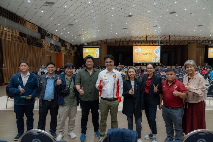 คณะวิศวกรรมศาสตร์ นำโดย ผู้ช่วยศาสตราจารย์ ดร.กำพล ทรัพย์สมบูรณ์ และคณะผู้บริหารเข้าร่วมโครงการเวทีผู้บริหารพบประชาคม ครั้งที่ 1  ในวันจันทร์ที่ 25 ธันวาคม 2566  ณ หอประชุมมหาราช   อาคารอุทยานองค์สมเด็จพระนเรศวรมหาราช (KENCC) มหาวิทยาลัยนเรศวร 